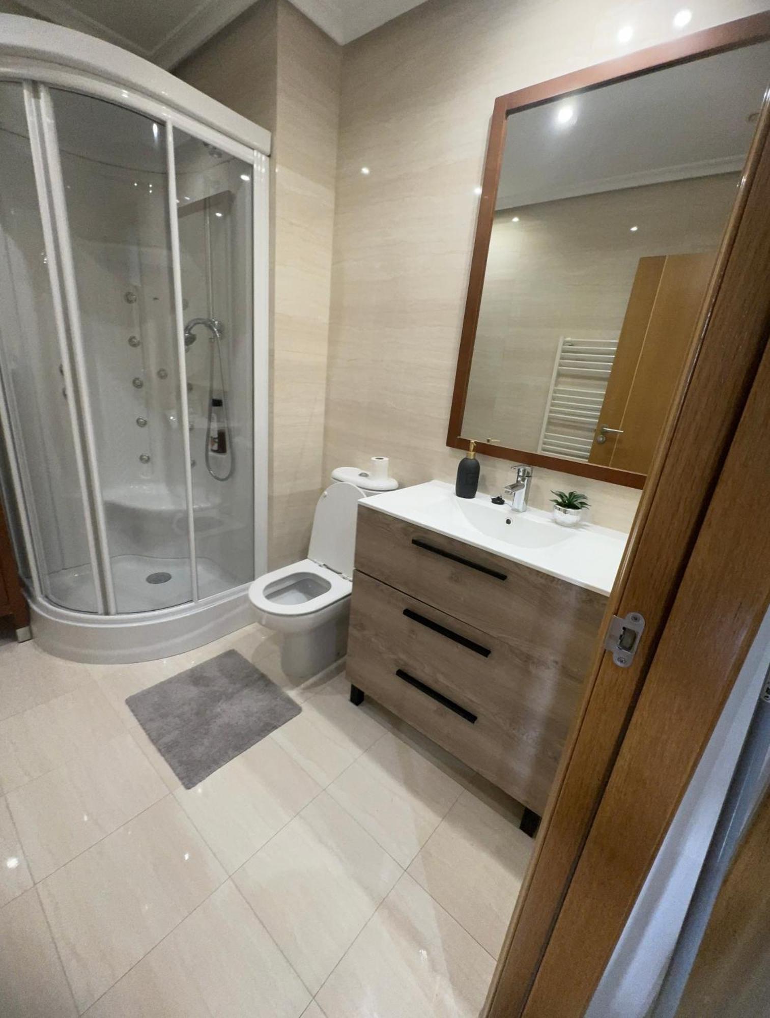 Habitaciones De Lujo Con Hermosas Vistas A La Cuidad Burgo Екстериор снимка